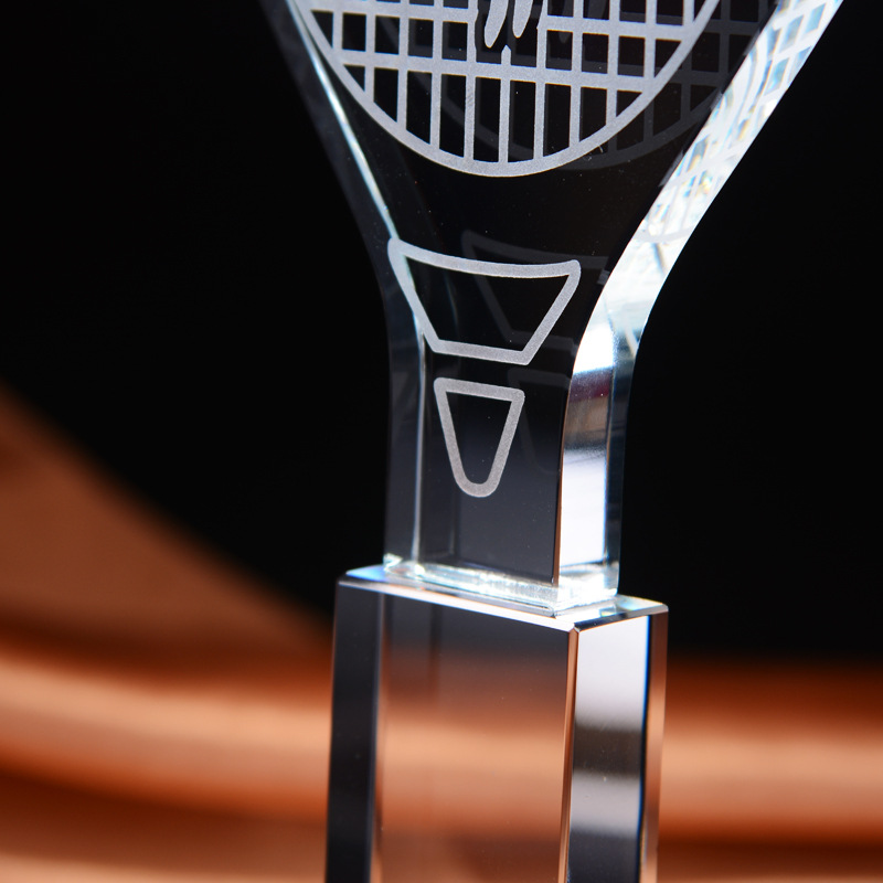カスタマイズされたクリスタルトロフィー,バドミントンとテニス - Badminton Logo のレビューと価格